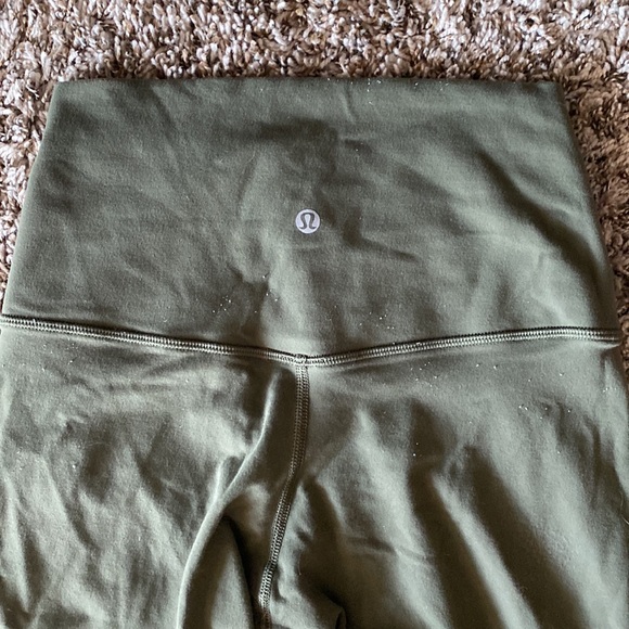 Lululemon 28” Wunder Under - Picture 3 of 9